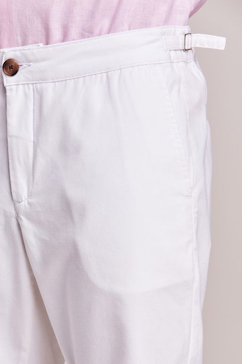 BERMUDA SARJA FIVELA FIO TINTO BRANCO