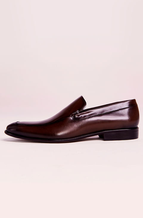 SAPATO LOAFER PINHAO