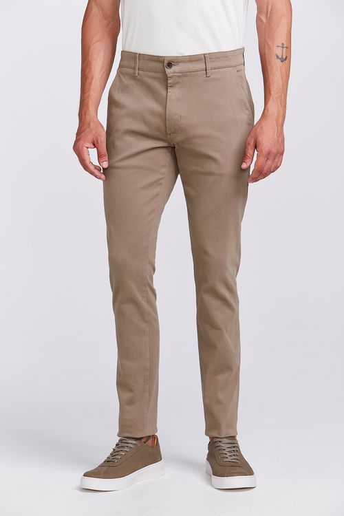 CALÇA SARJA CHINO EXTRA SLIM BEGE
